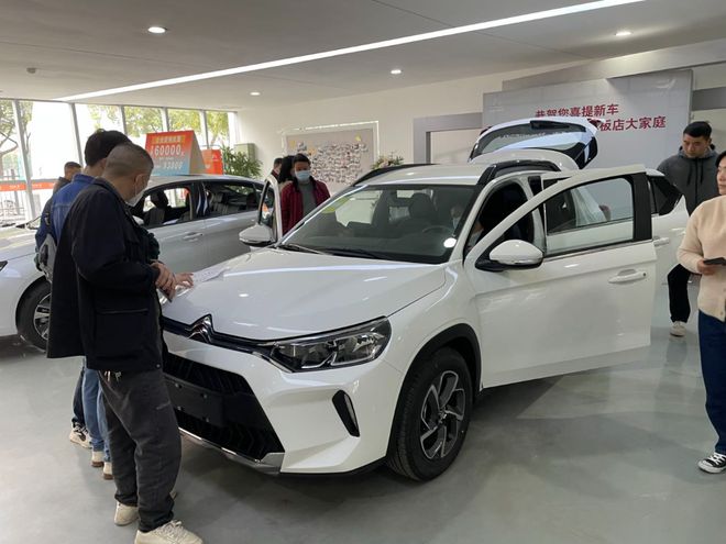 销量下滑/赔钱卖车 这场价格战注定没有赢家
