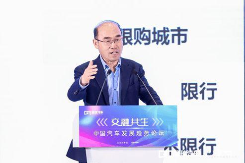 燃油车和电动车非替代关系 未来汽车是多能源融合