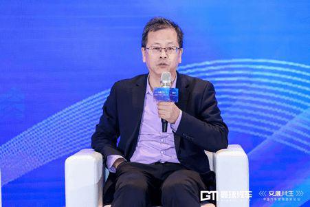 燃油车和电动车非替代关系 未来汽车是多能源融合