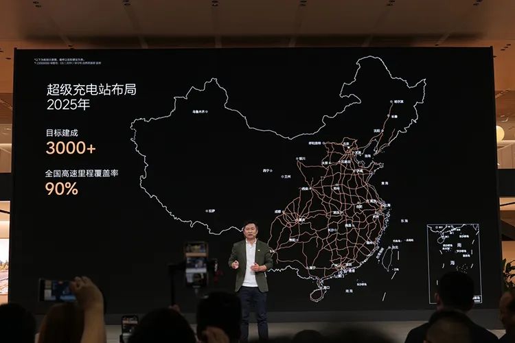 迈向纯电的理想，是“降维”还是“归零”？