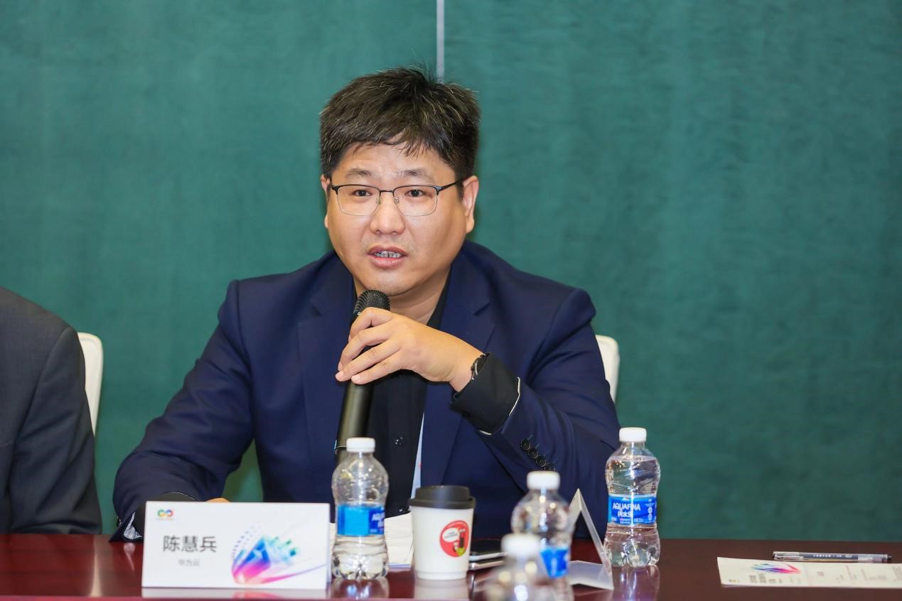 华为云发布盘古汽车大模型,全面加速车企智能化升级