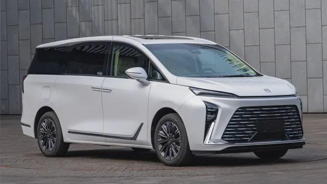 搭载2.0T混动系统 别克旗舰MPV GL8世纪实车曝光