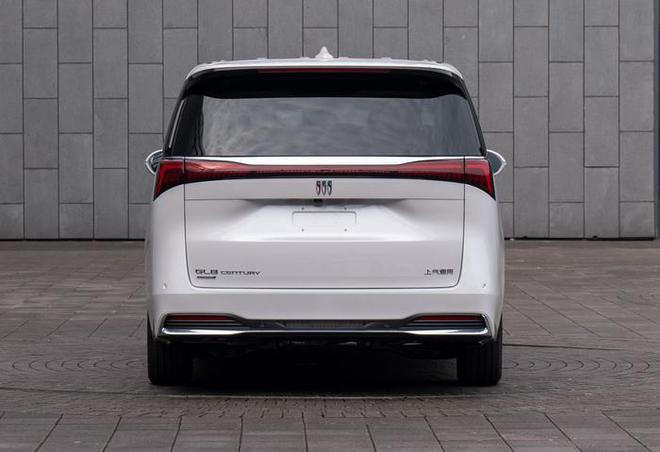 搭载2.0T混动系统 别克旗舰MPV GL8世纪实车曝光
