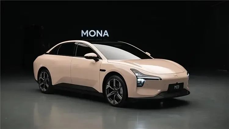 谁总在蹭小鹏MONA M03的流量？