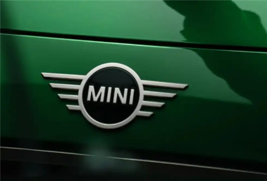 电动MINI COOPER新车型上市 售16.78万起