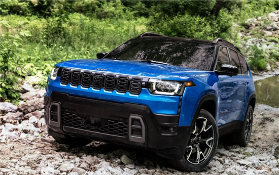 回归经典设计 全新Jeep自由光官图发布