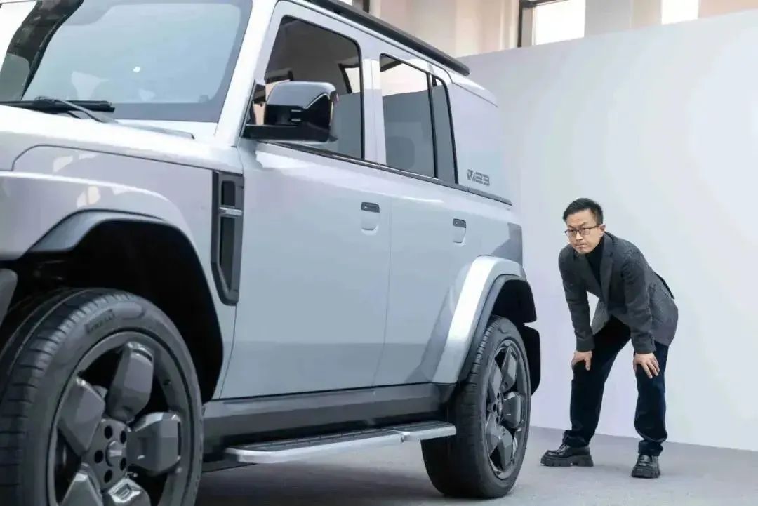 苏峻执掌iCAR，赵长江调离腾势！车企大动刀，一纸业绩牵动半年人事