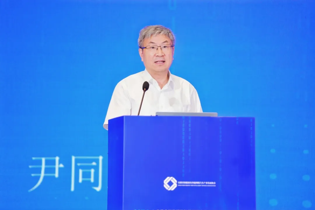 新汽车 新安徽丨安徽省新能源及智能网联汽车产业发展协会成立大会暨“新汽车 新安徽”2025智能网联汽车产业发展论坛成功召开