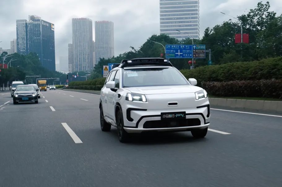 小马智行Q2营收大增，Robotaxi量产驶入加速带