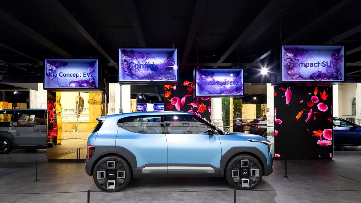 IAA 2025国际车企观察：传统豪强重塑电动格局，软件定义汽车成新战场