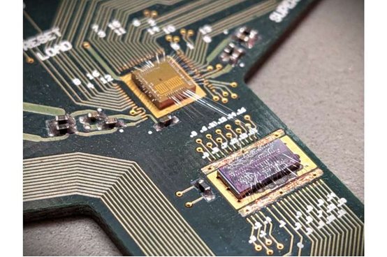 国外研究团队研发物理神经网络 利用光为可持续AI实现更高效训练