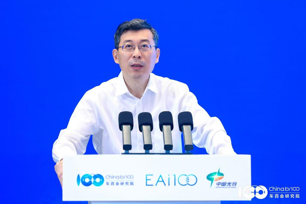 聚合智能产业发展大会（2025）在光谷成功举办，聚合“三大件”成产业新焦点