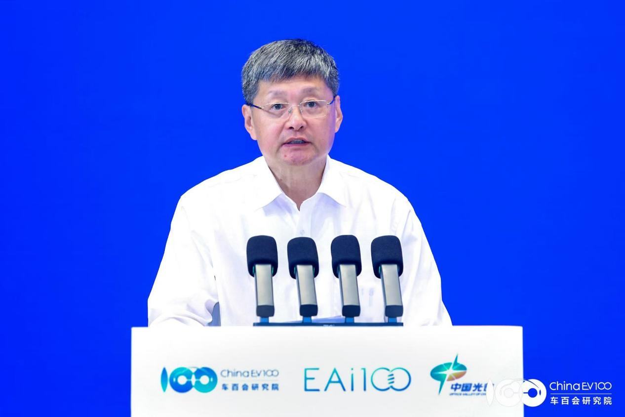聚合智能产业发展大会（2025）在光谷成功举办，聚合“三大件”成产业新焦点