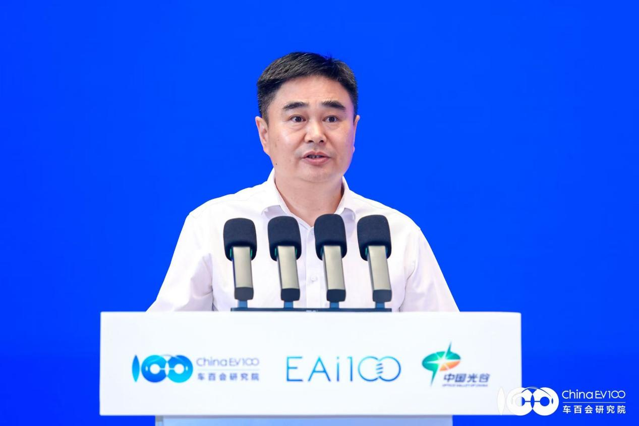 聚合智能产业发展大会（2025）在光谷成功举办，聚合“三大件”成产业新焦点