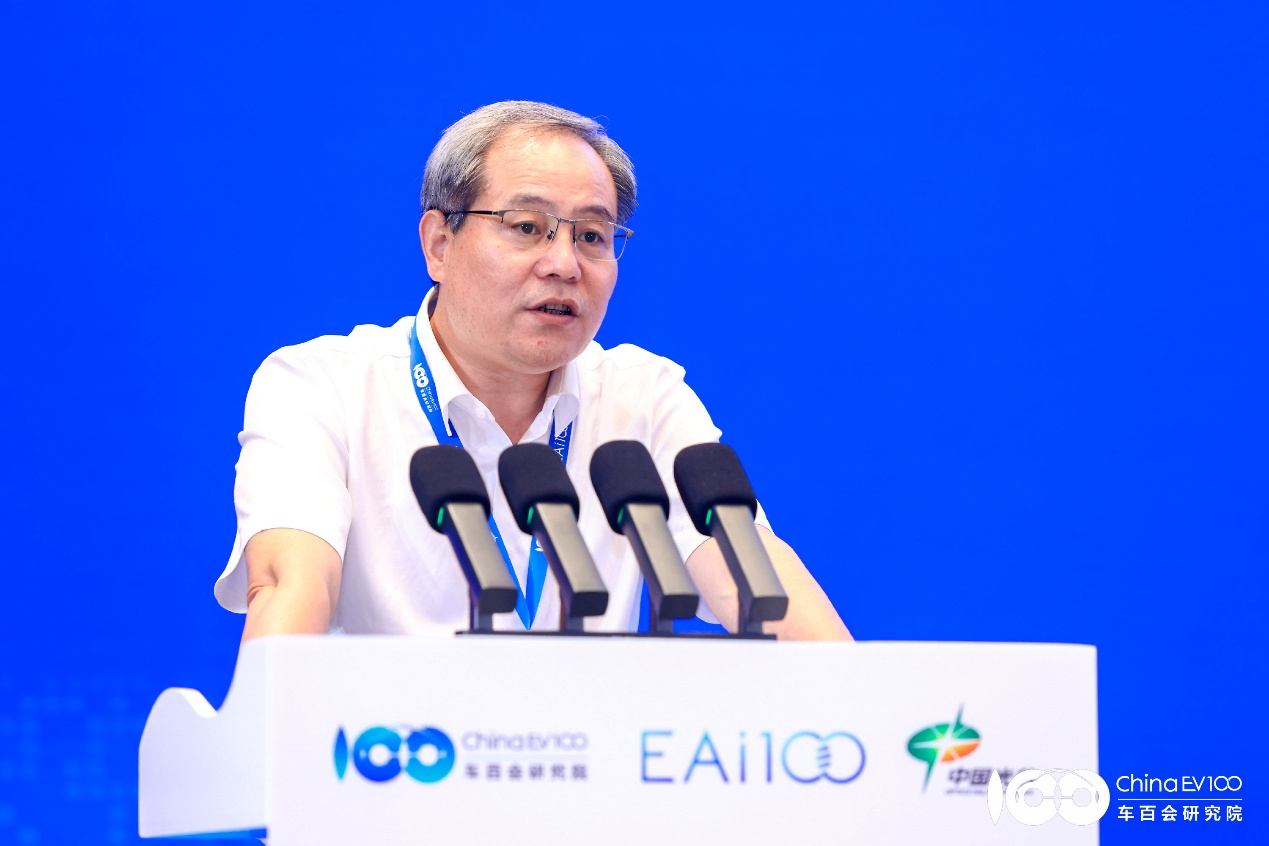 聚合智能产业发展大会（2025）在光谷成功举办，聚合“三大件”成产业新焦点