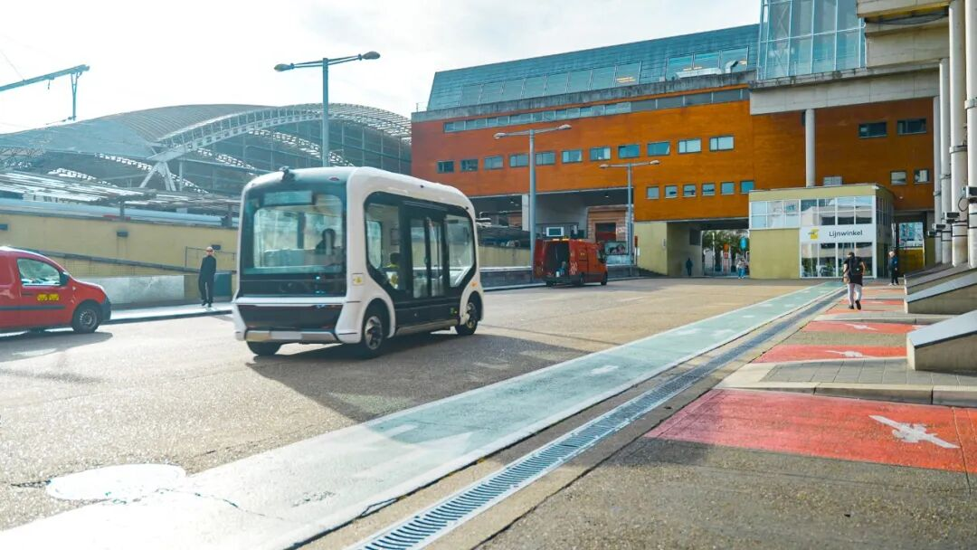 文远知行Robobus获比利时首个L4级自动驾驶牌照