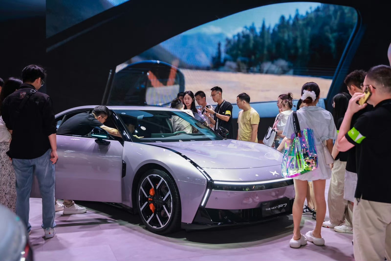 如何打造一台好车｜终极答案，藏在电池里？
