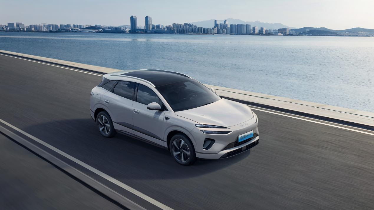 比亚迪海狮06十万辆下线