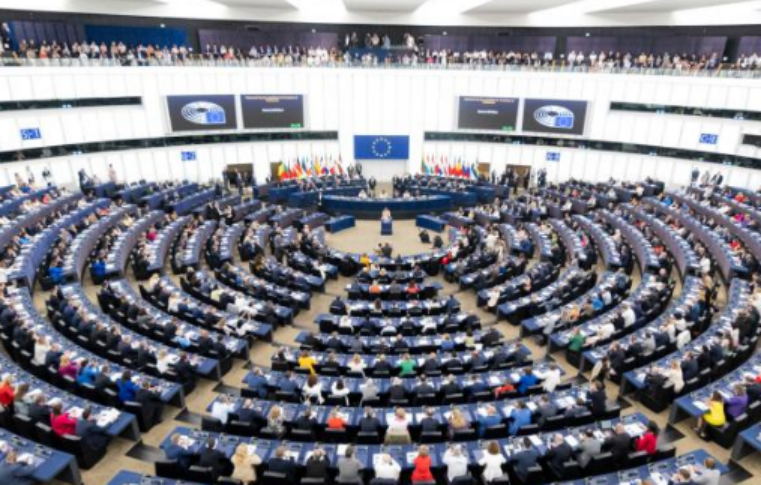 曝欧盟拟于12月官宣新规,推动小型电动车平价化