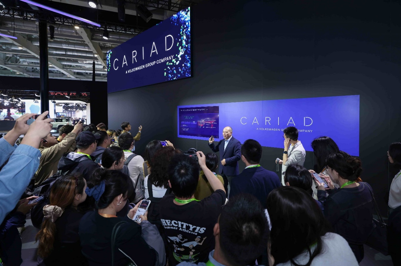 再赴进博之约|大众汽车集团前沿科技点亮出行未来