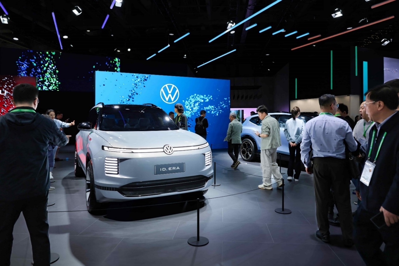 再赴进博之约|大众汽车集团前沿科技点亮出行未来