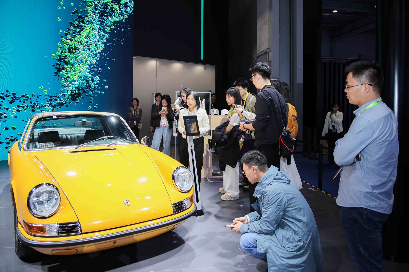 再赴进博之约|大众汽车集团前沿科技点亮出行未来