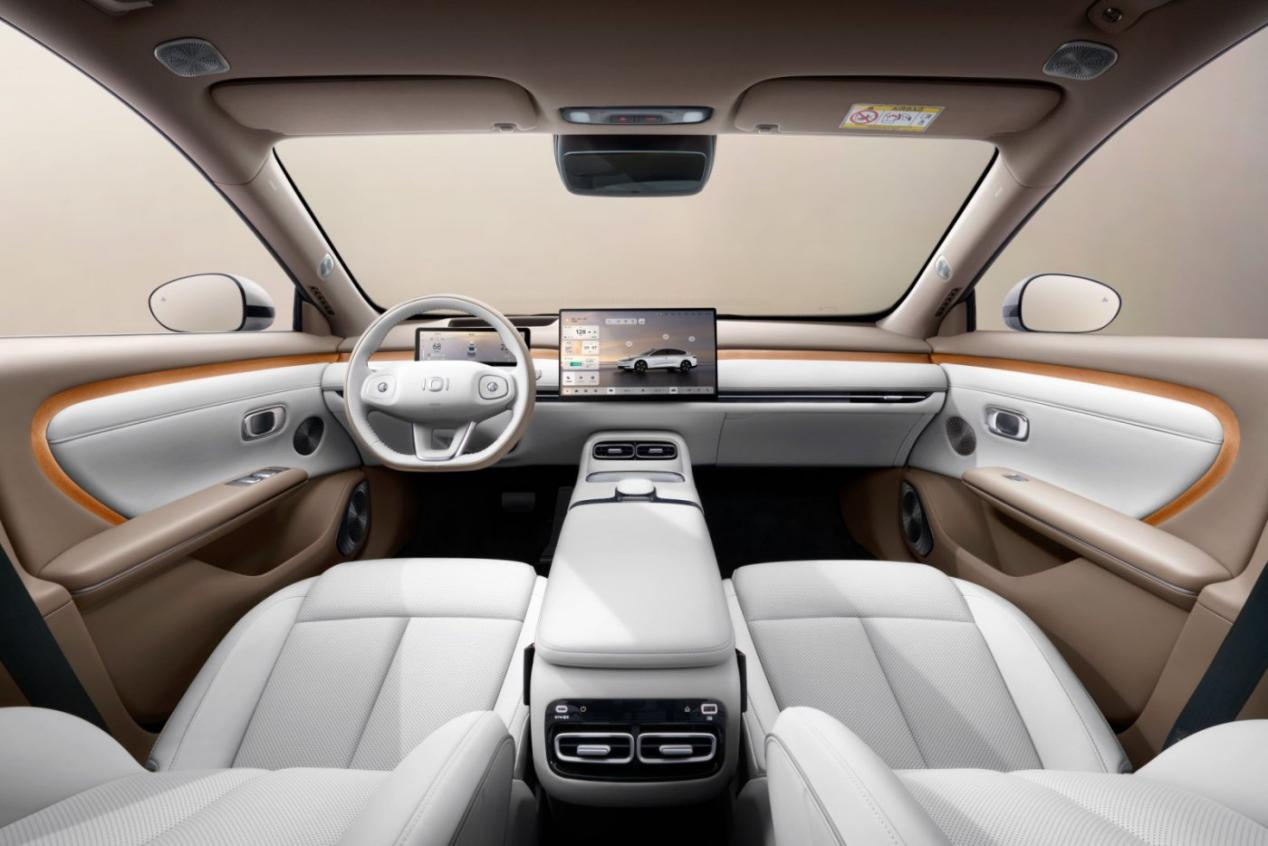 配6C闪充！长安启源A06官方指导价公布，10.99万起