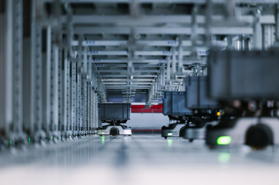 刘强东的一盘大棋：京东、机器人与固态电池