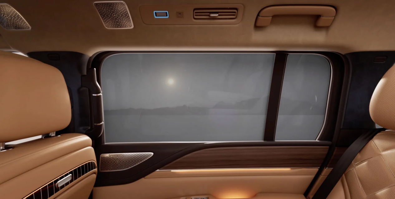 对话海优威李民：直击全景天幕痛点，以光伏基因重塑智能座舱体验