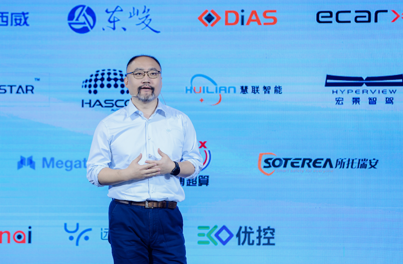 黑芝麻智能发布 SesameX 平台：以多维智能破局，开启机器人 “全脑智能” 新纪元