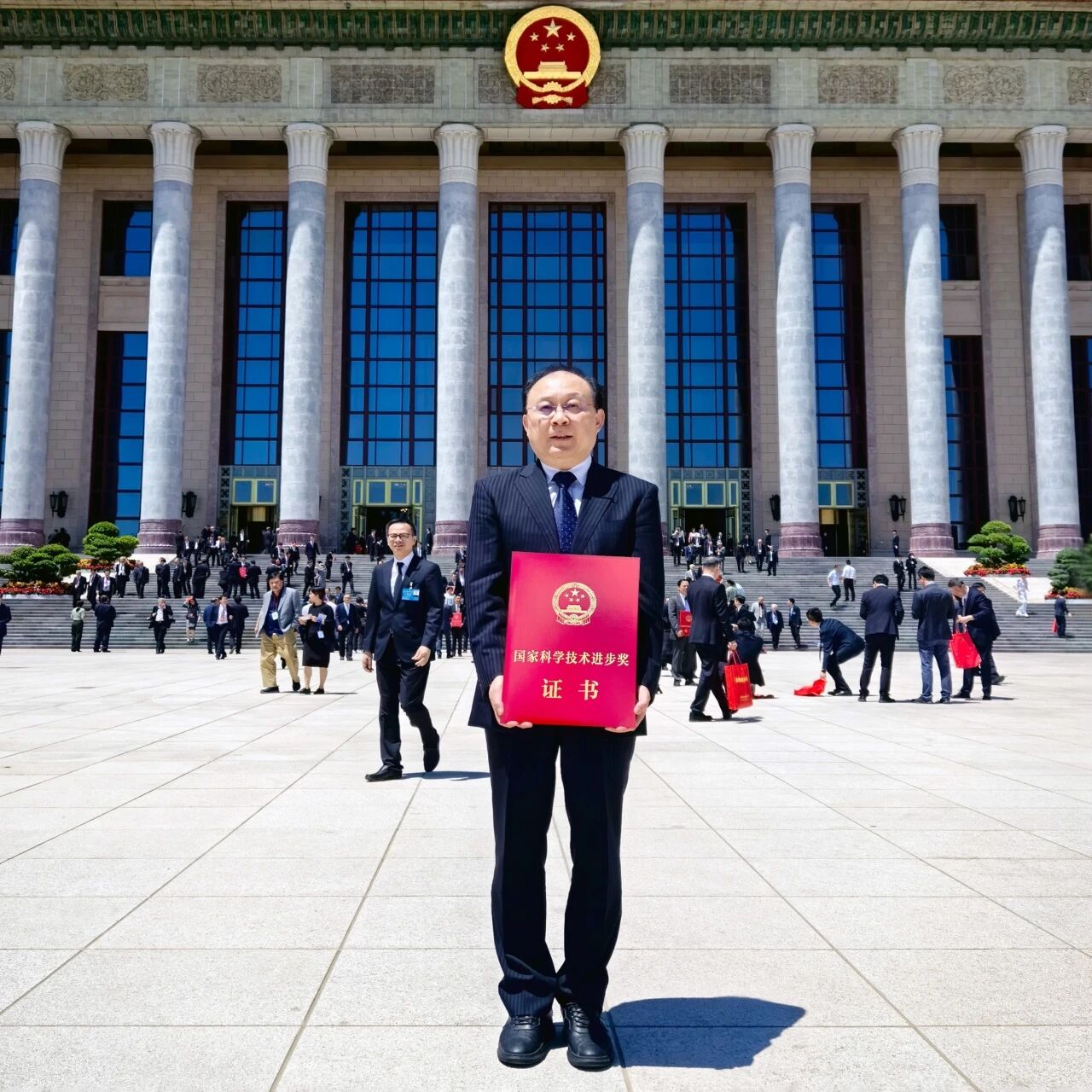 祝贺廉玉波、吴凯、黄险波当选中国工程院院士