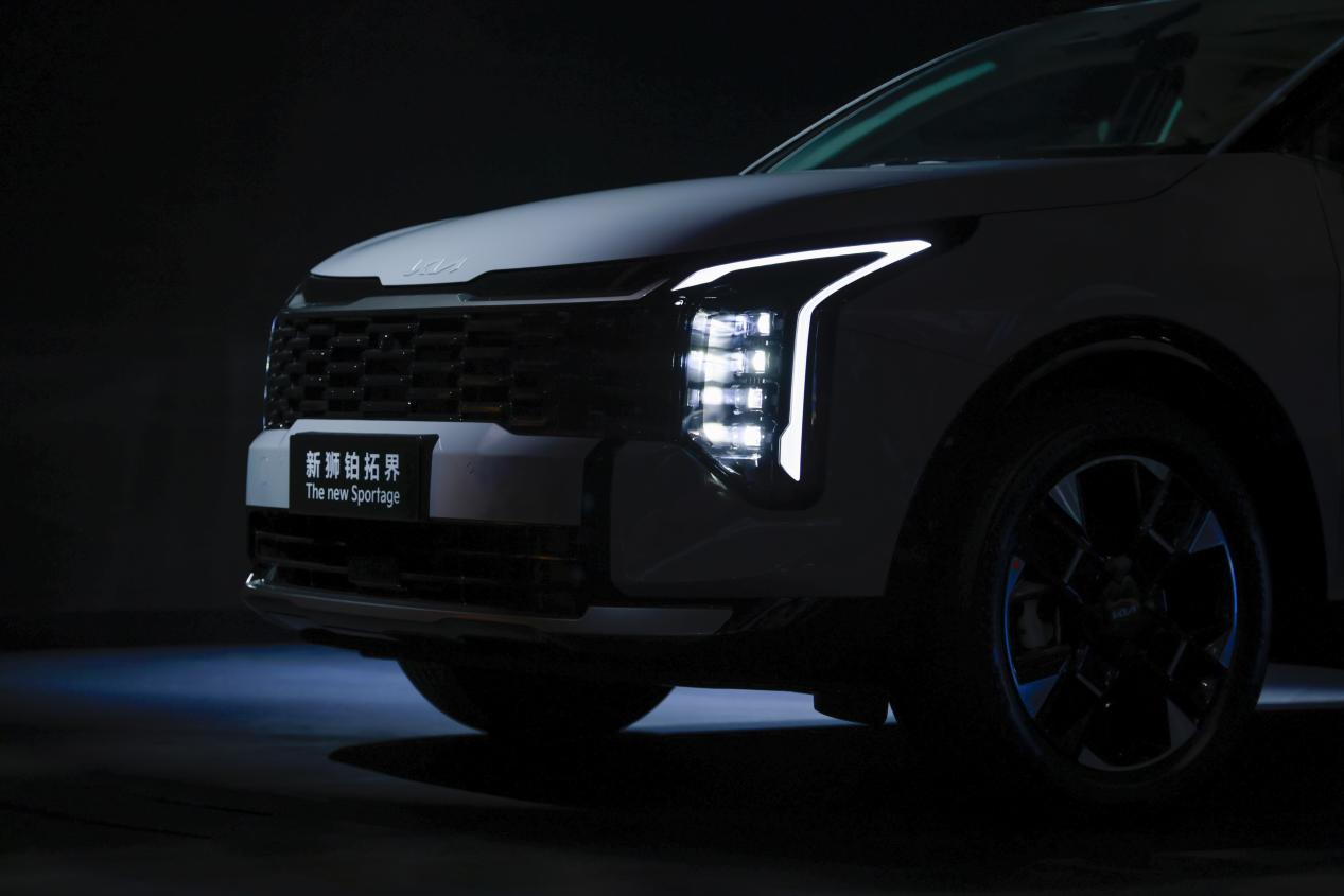 李娜倾情代言新狮铂拓界 起亚携全明星车型闪耀广州车展