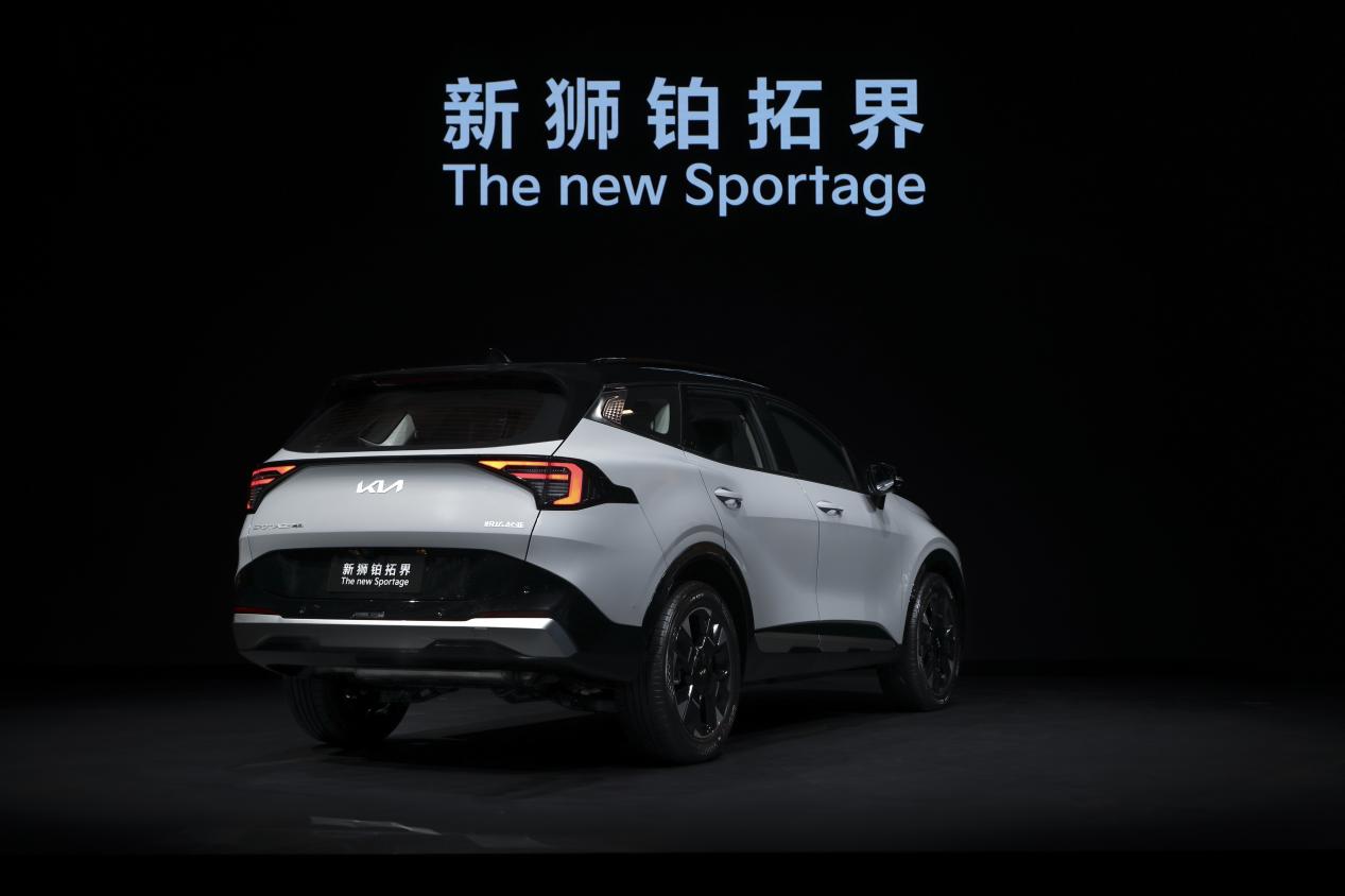 李娜倾情代言新狮铂拓界 起亚携全明星车型闪耀广州车展