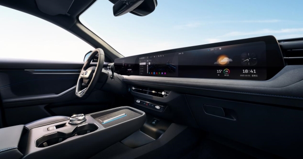 智趣烈马、新蒙迪欧双星领衔，福特全明星阵容登陆2025广州车展