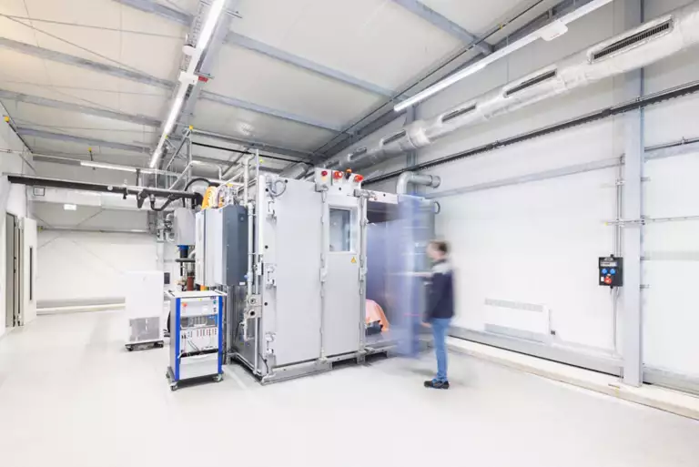 从材料创新到建模仿真，汉高驱动电动化“效率”革命