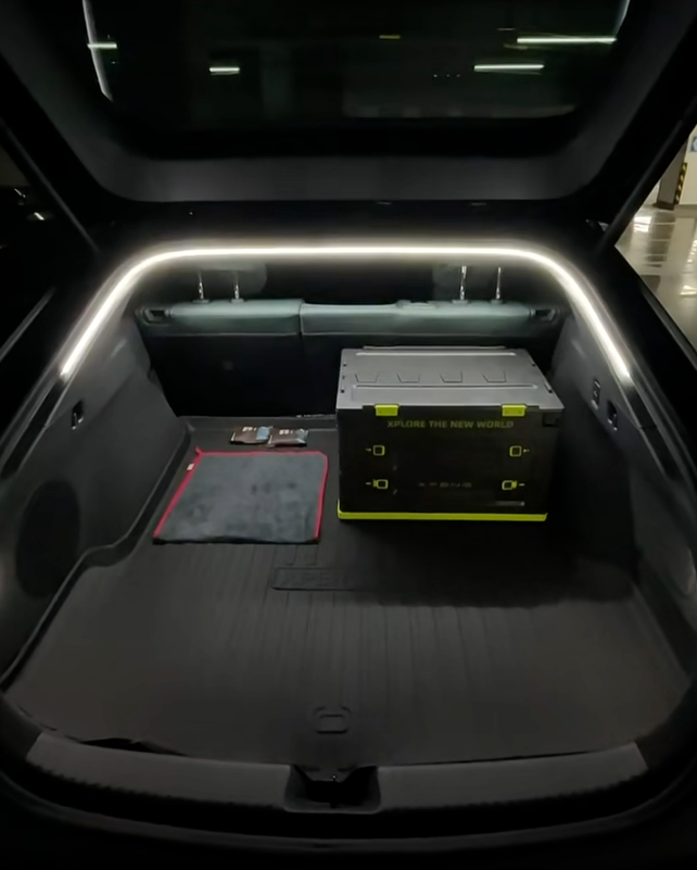 那些反人类的电车创新，造辆正常的车很难吗？