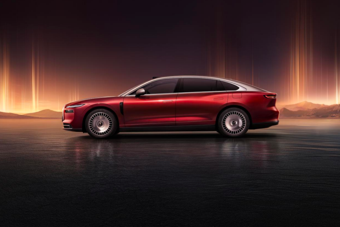 岚图：“华为系”冲击BBA份额