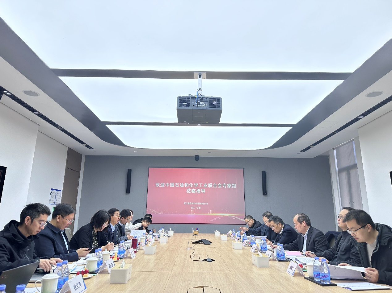 甲醇制备技术迎重大突破，吉利自主研发催化剂性能达国际领先水平