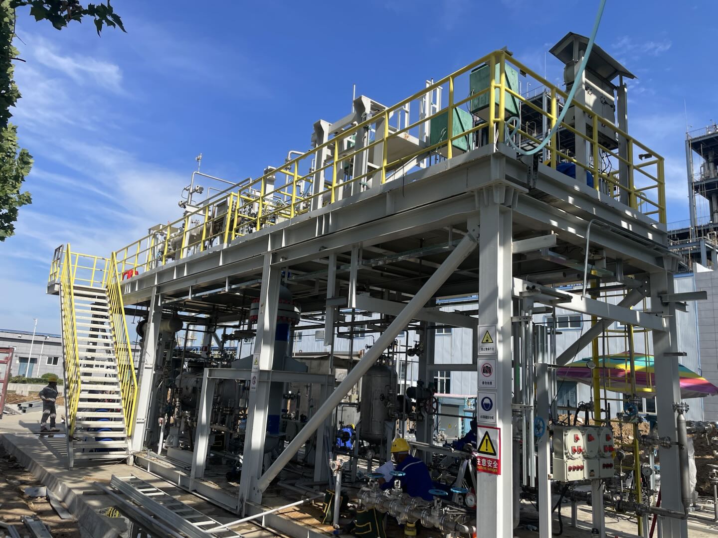 甲醇制备技术迎重大突破，吉利自主研发催化剂性能达国际领先水平