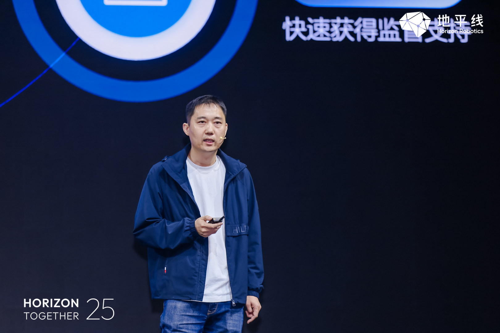 新石器苗乾坤：无人车TCO领先行业50%，端到端模型已实现规模化商用