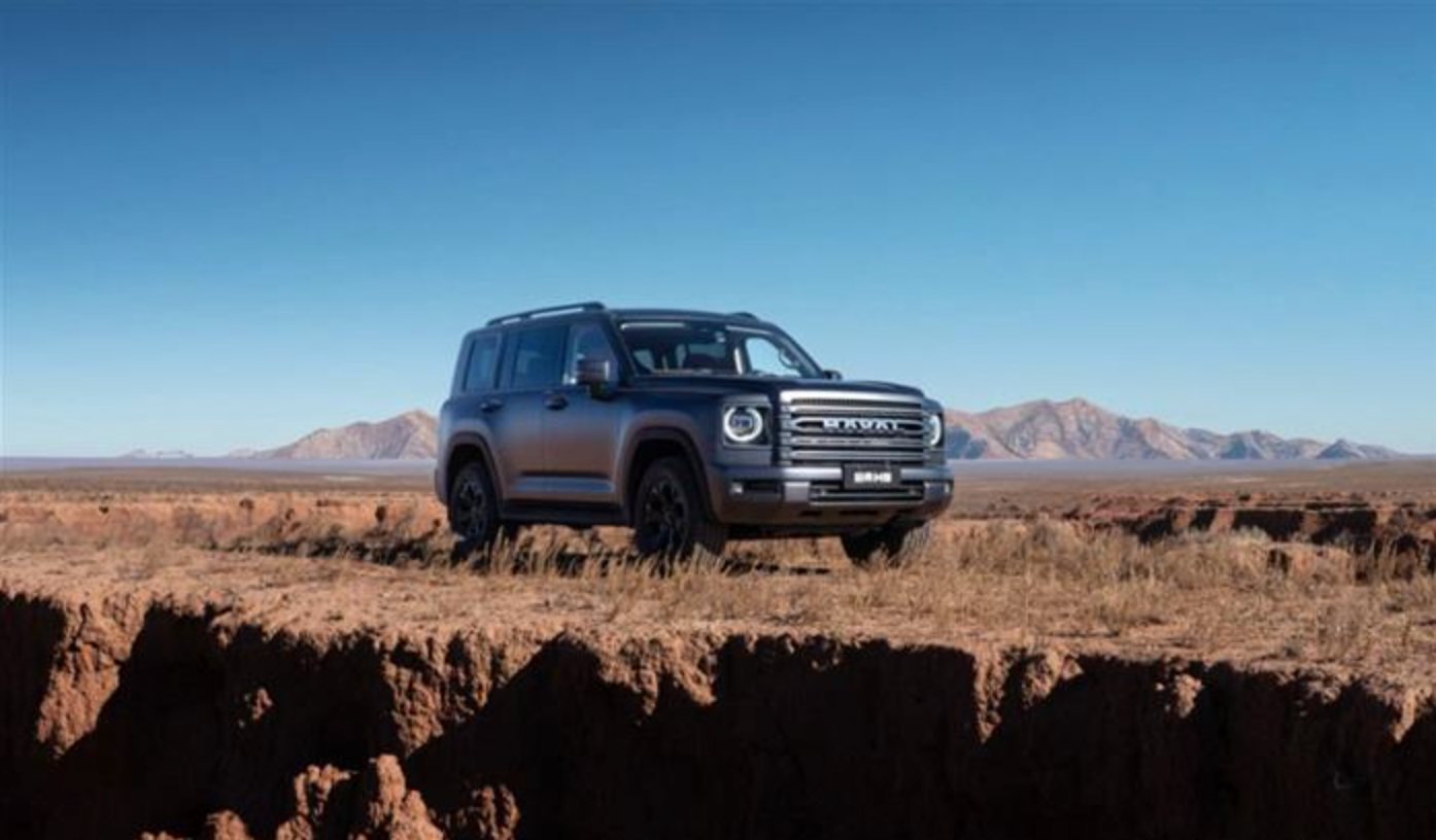 限时23.29万元起 二代哈弗H9穿越版上市