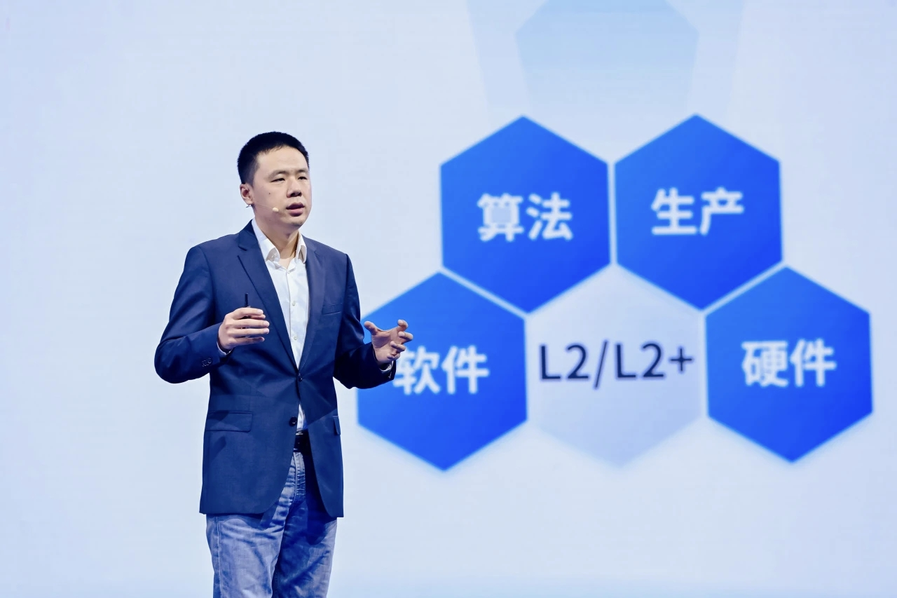 易航智能陈禹行:自动驾驶的“向高之路”——从机械化到AI驱动的全面实践