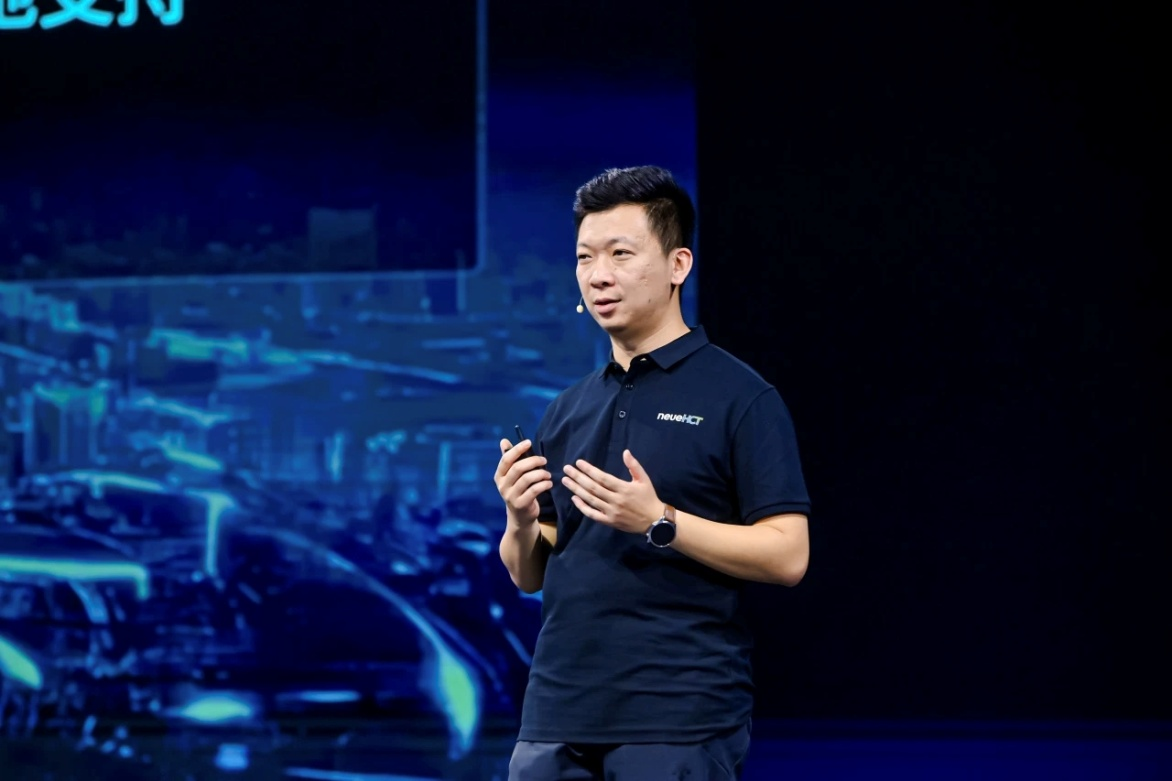 智驾大陆厉飚:定位Tier2赋能者,以效率与全球化实践推动智驾平权