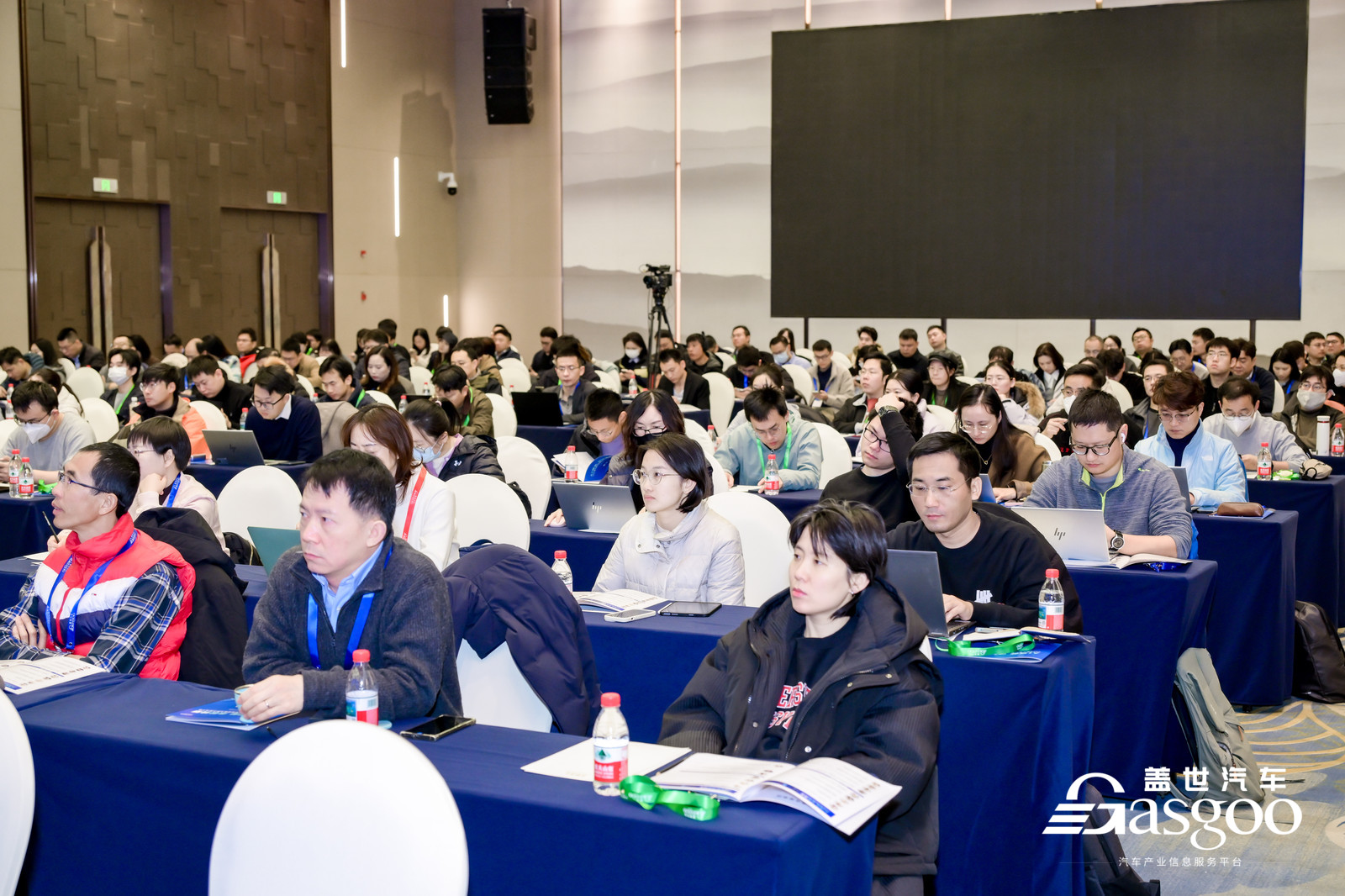 QYI_8771-4214819119.jpg QYI_8771-4214819119.jpg