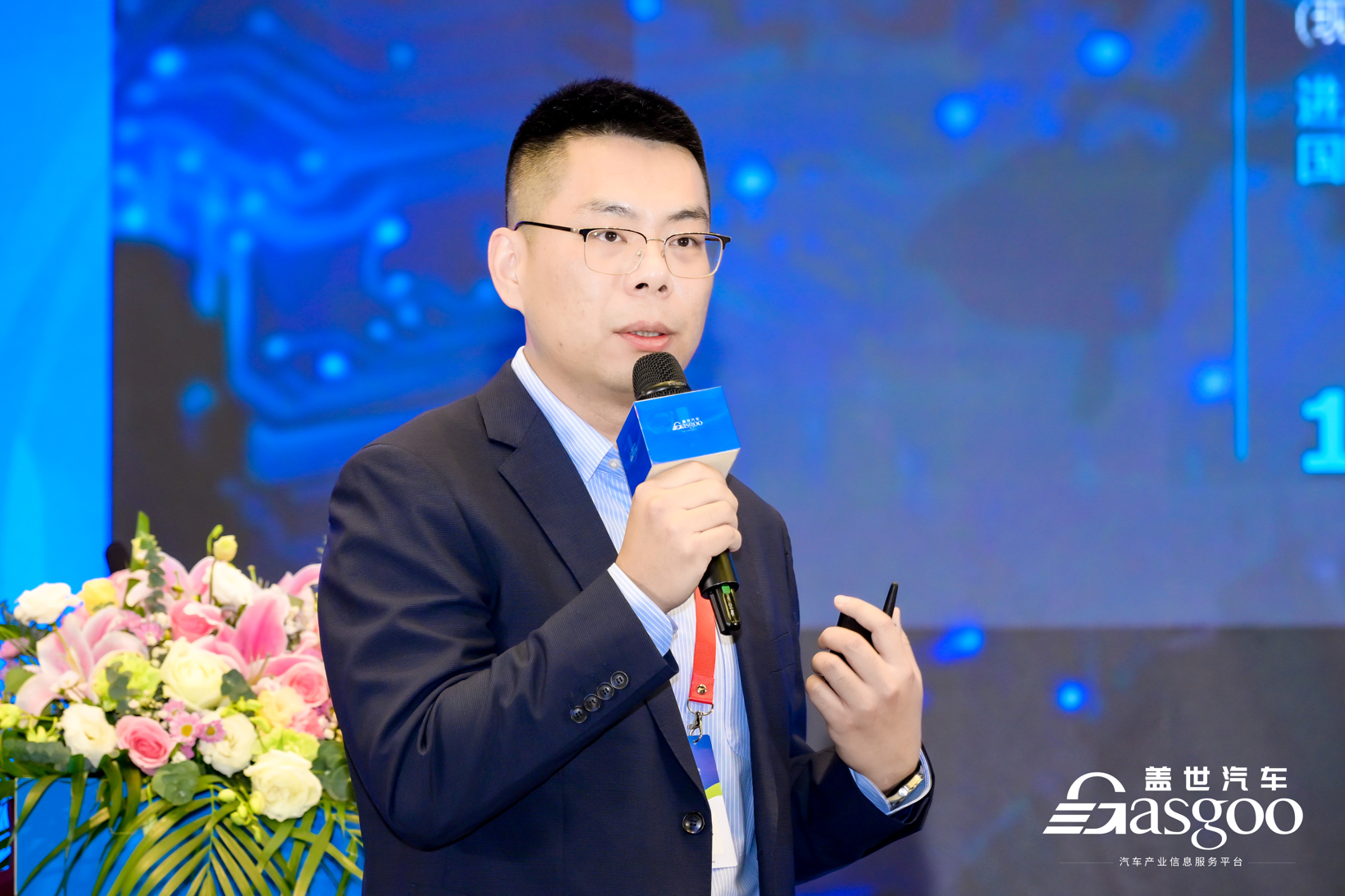 东软：AI赋能下智能座舱软件新实践