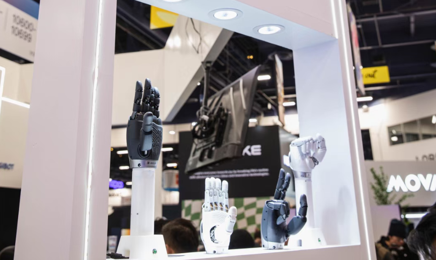 CES 2026：近60家企业参展，一文尽览中国机器人军团“硬实力”