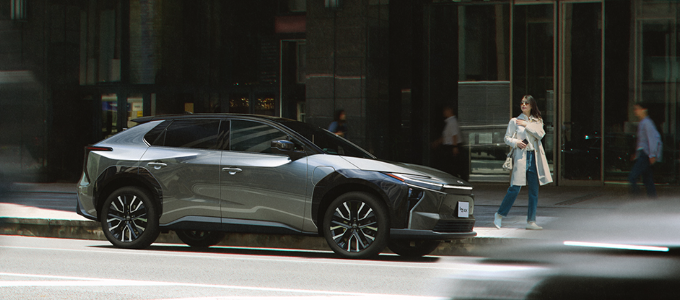 丰田击败日产，首次登顶日本季度电动汽车销量榜