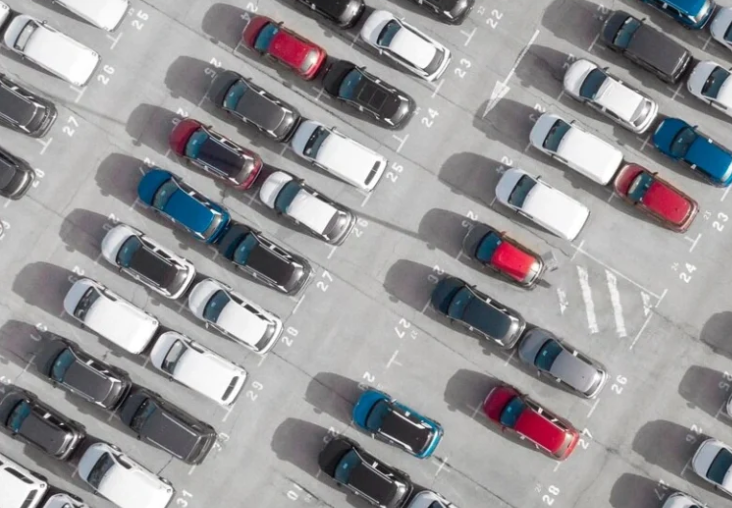 2025年印尼车市：新车销量同比下降7.2%，混合动力车型销量稳步增长