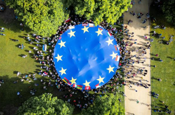 一场岛屿争端，为何让欧洲车企股价集体雪崩？