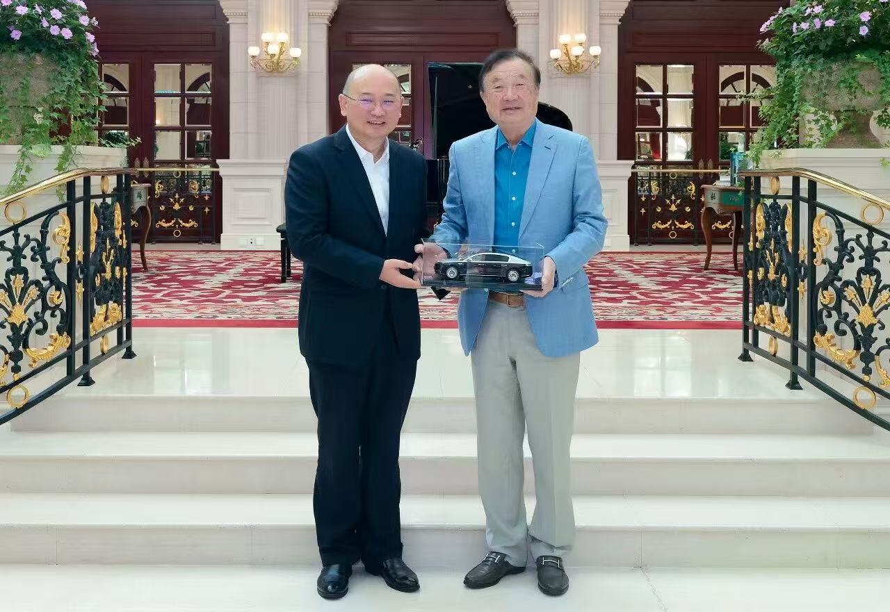 华为总部的迎来送往，影响着半个车圈